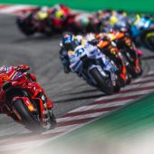 MotoGP-Fans feiern Hymne mit Woodstock Allstar Band